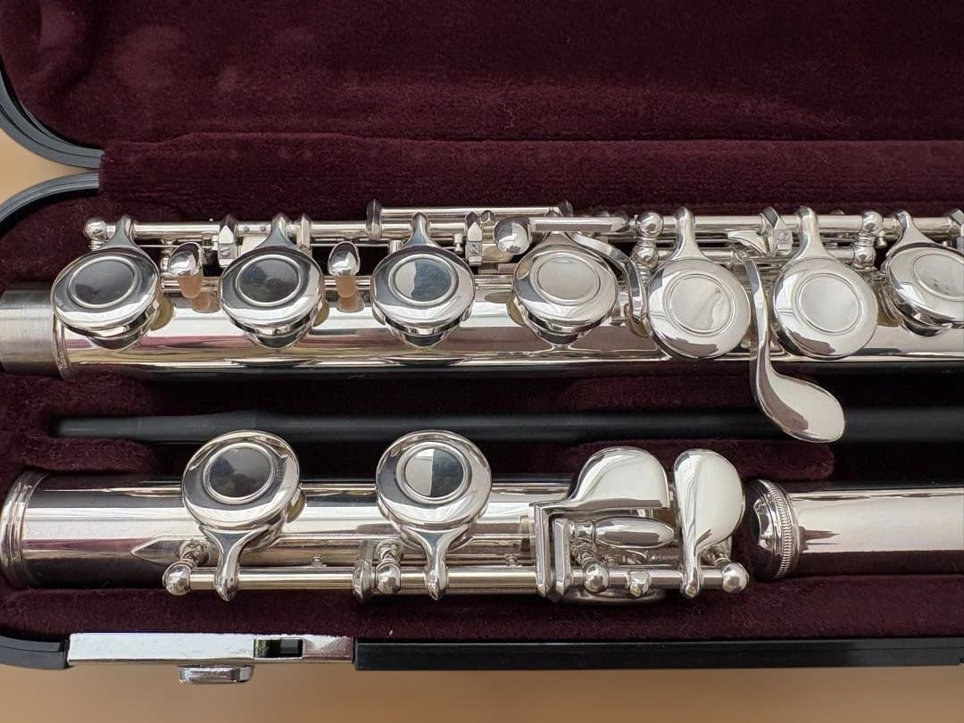 専用 YAMAHA　YFL-211 　フルート