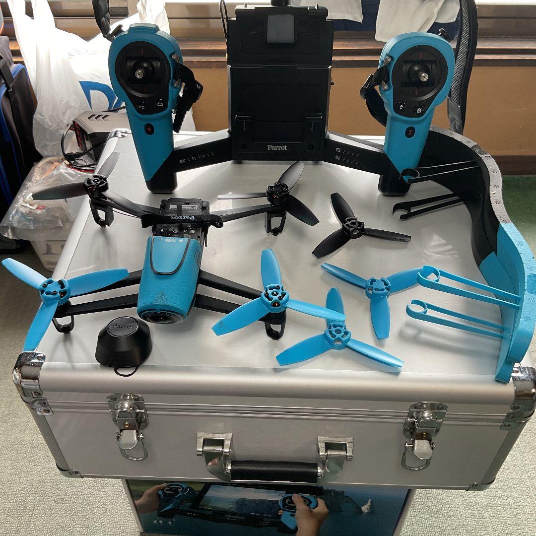 パロット ドローンSKYCONTROLLER ブルー・キャリングケース付き