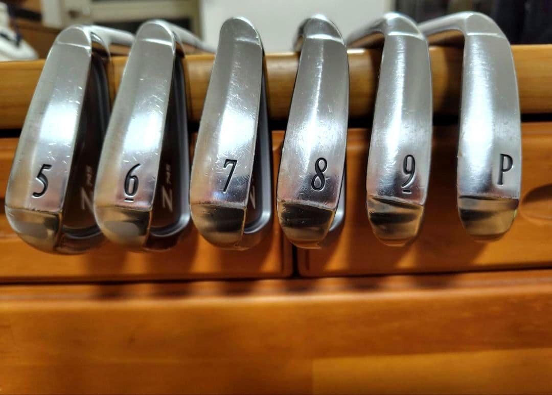 スリクソン　アイアンセット Z745 6本（5i〜Ｐ）