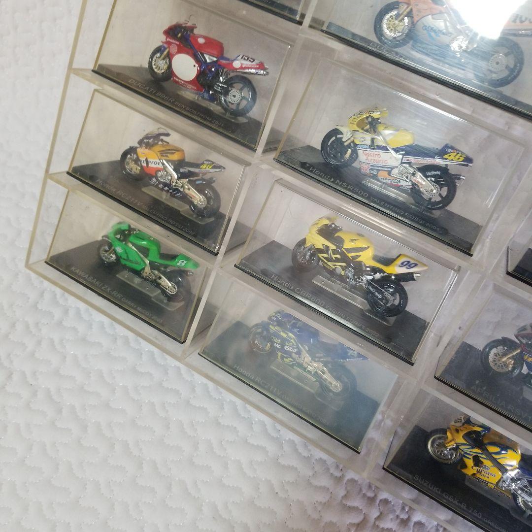 バイク　フィギュア　32台