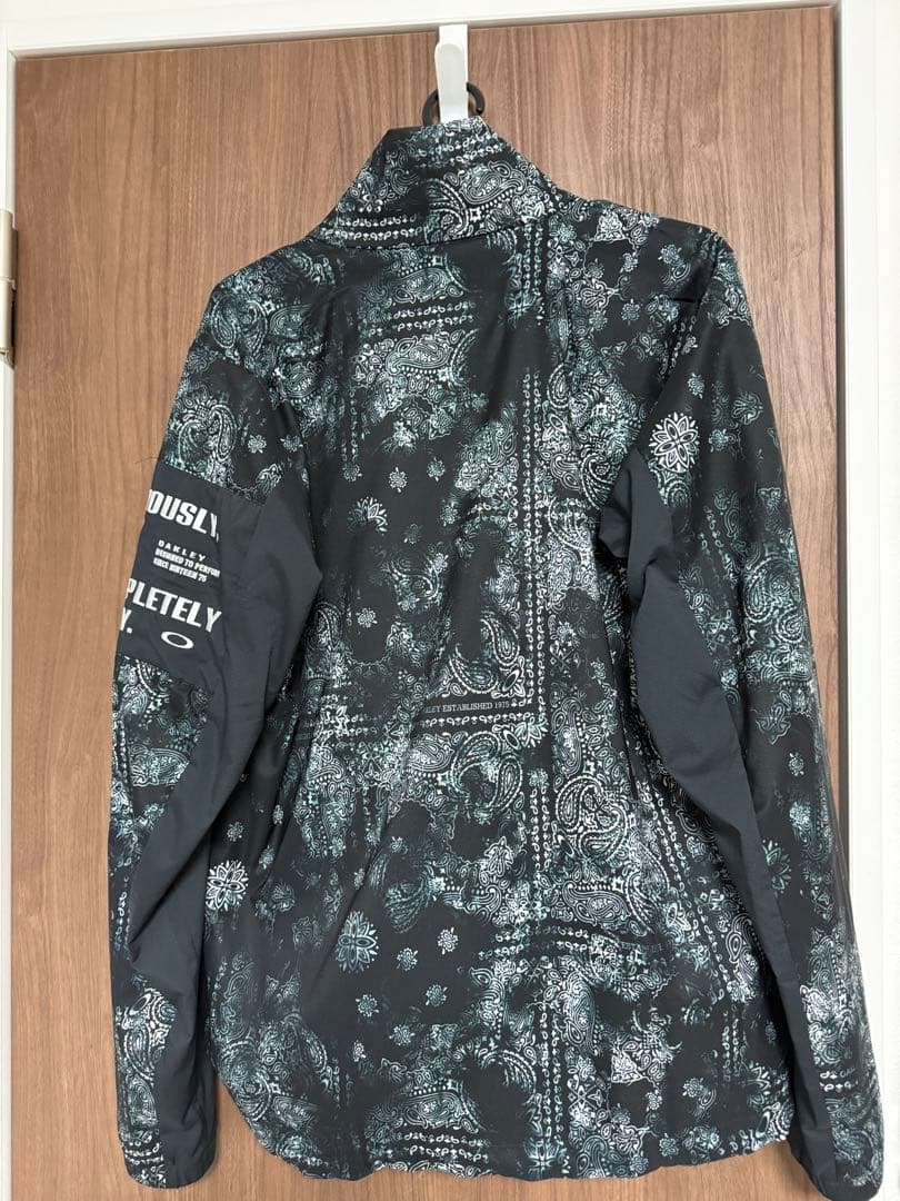 Oakley ペイズリー柄ナイロンジャケット