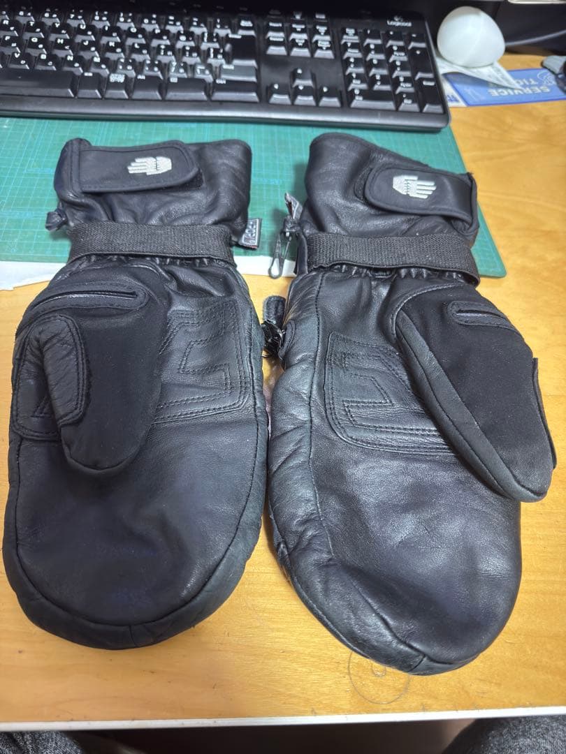 HAND OUT PRO MITTEN ハンドアウト グローブ スノーボード