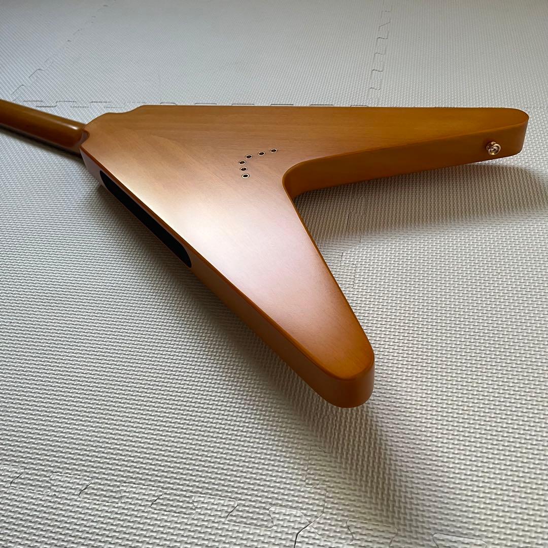 ギター Epiphone IGC 1958 Korina Flying V