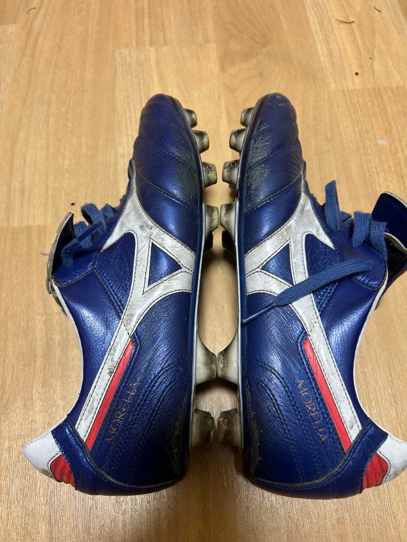 サッカースパイクミズノモレリア27センチ