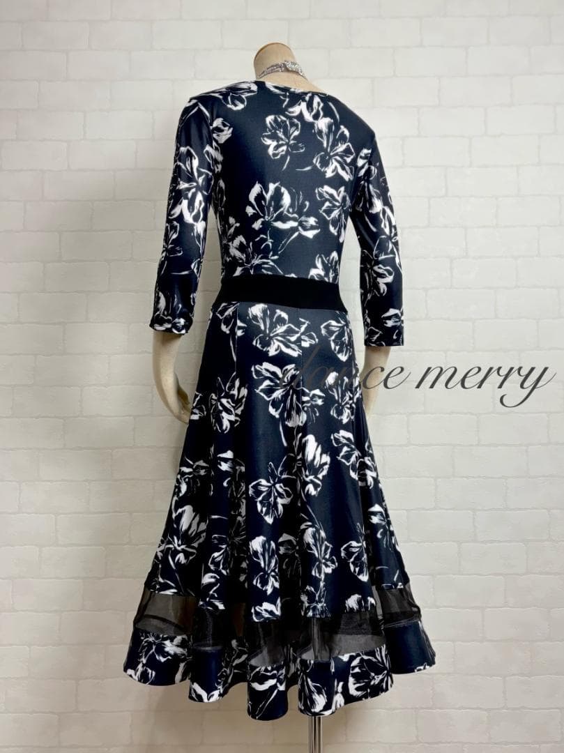 ＊新品　短め　社交ダンス　ワンピース　黒　白　グレー　レッスン　1276