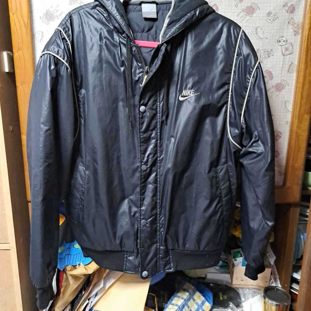 Nike ナイロンジャケット フード付き 黒