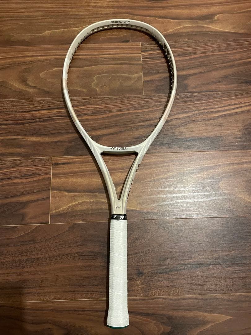 【週末6千円値下】YONEX VCORE 100 サンドベージュ G2