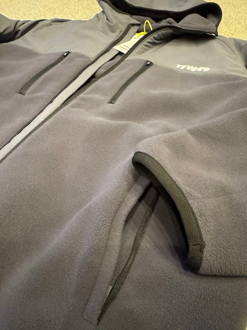 新品TFW49 FLEECE HOODIE BLOUSON LサイズGREY