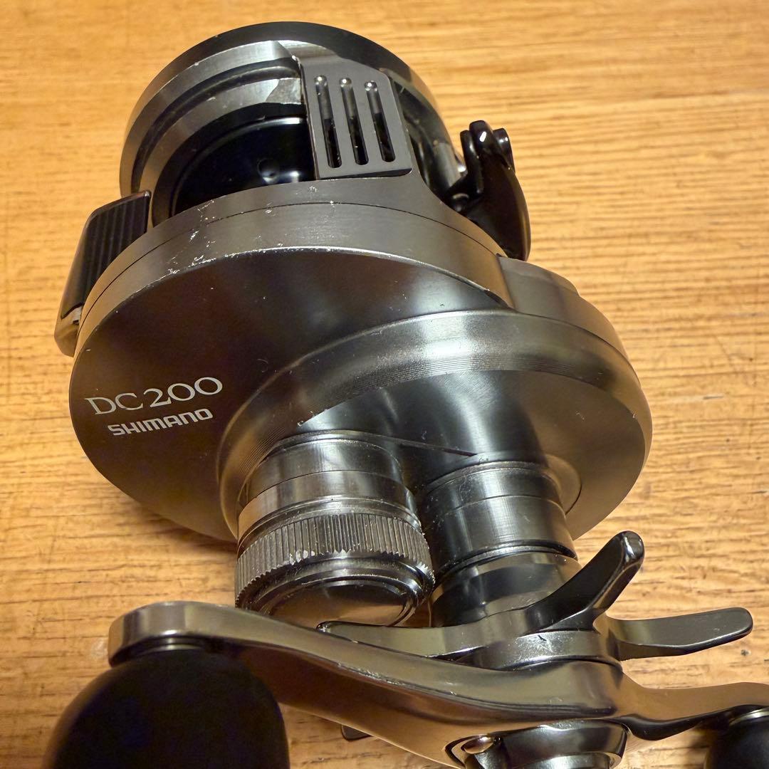 【最終値下げ】シマノ 19 カルカッタ コンクエスト DC 200