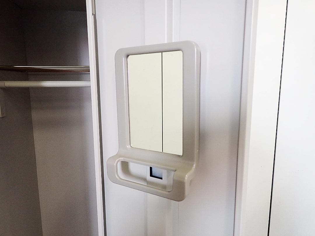 引取り限定　コクヨ　3人用ロッカー　53-0254-2