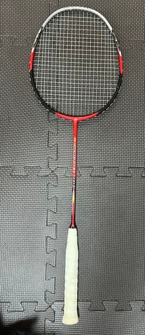 【希少・美品】YONEX アーマーテック700バドミントンラケット