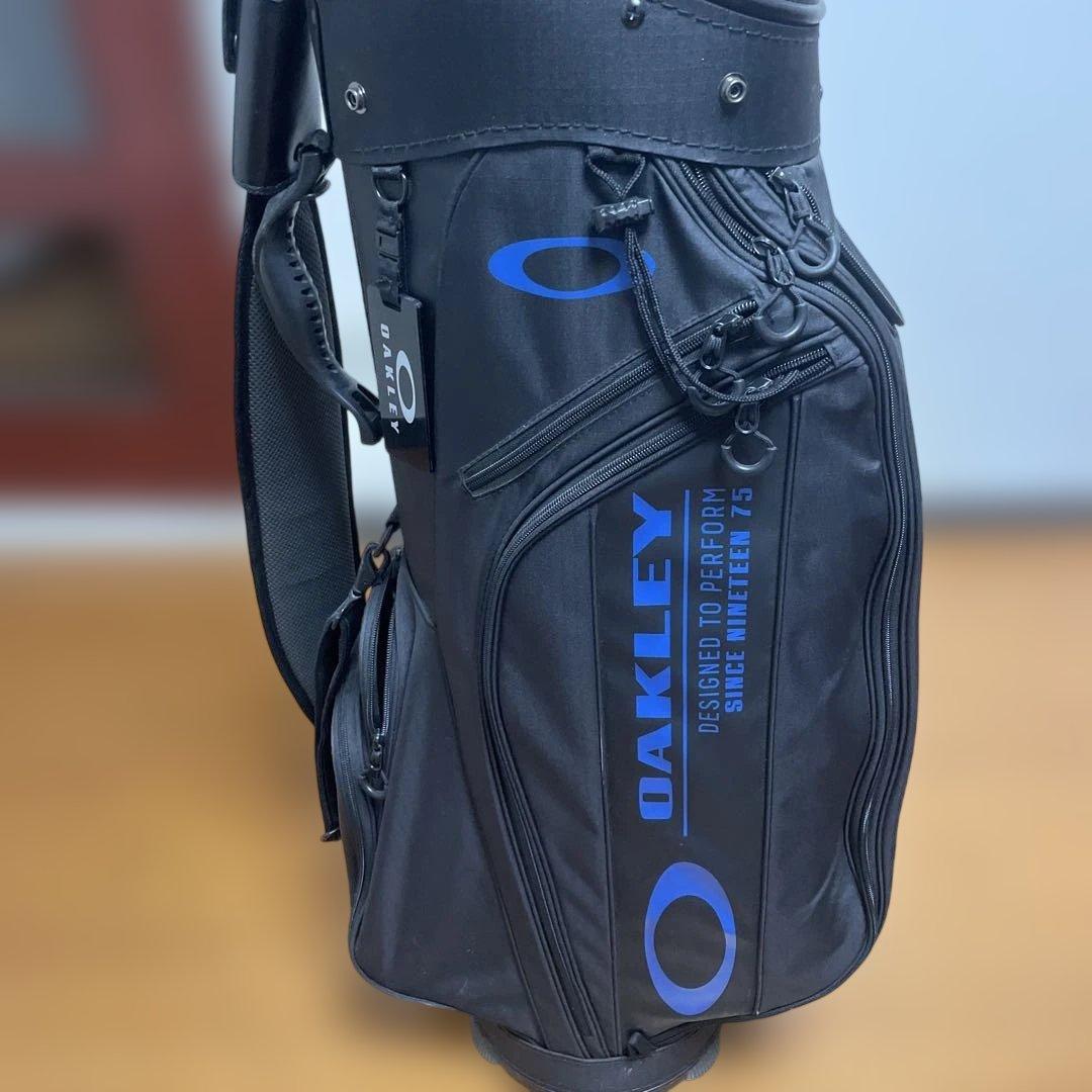 OAKLEY オークリー キャディバッグ ★美品　ヘッドカバー無し