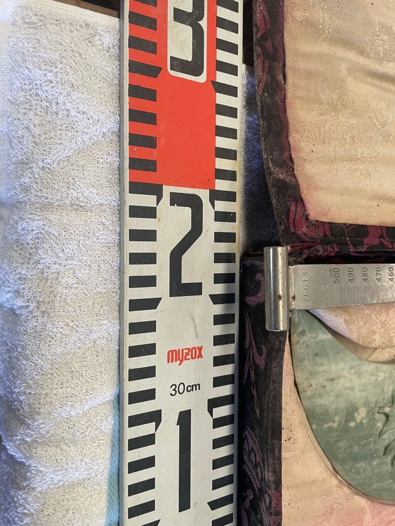 中国 古玩 石製 緑石 彫刻 刀形 龍文 飾物 化粧箱付 縁起物 美術