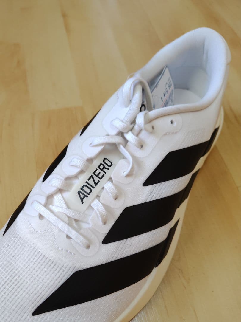 【未使用 & 送料無料】Adizero EVO SL（27.5、白黒ミックス）