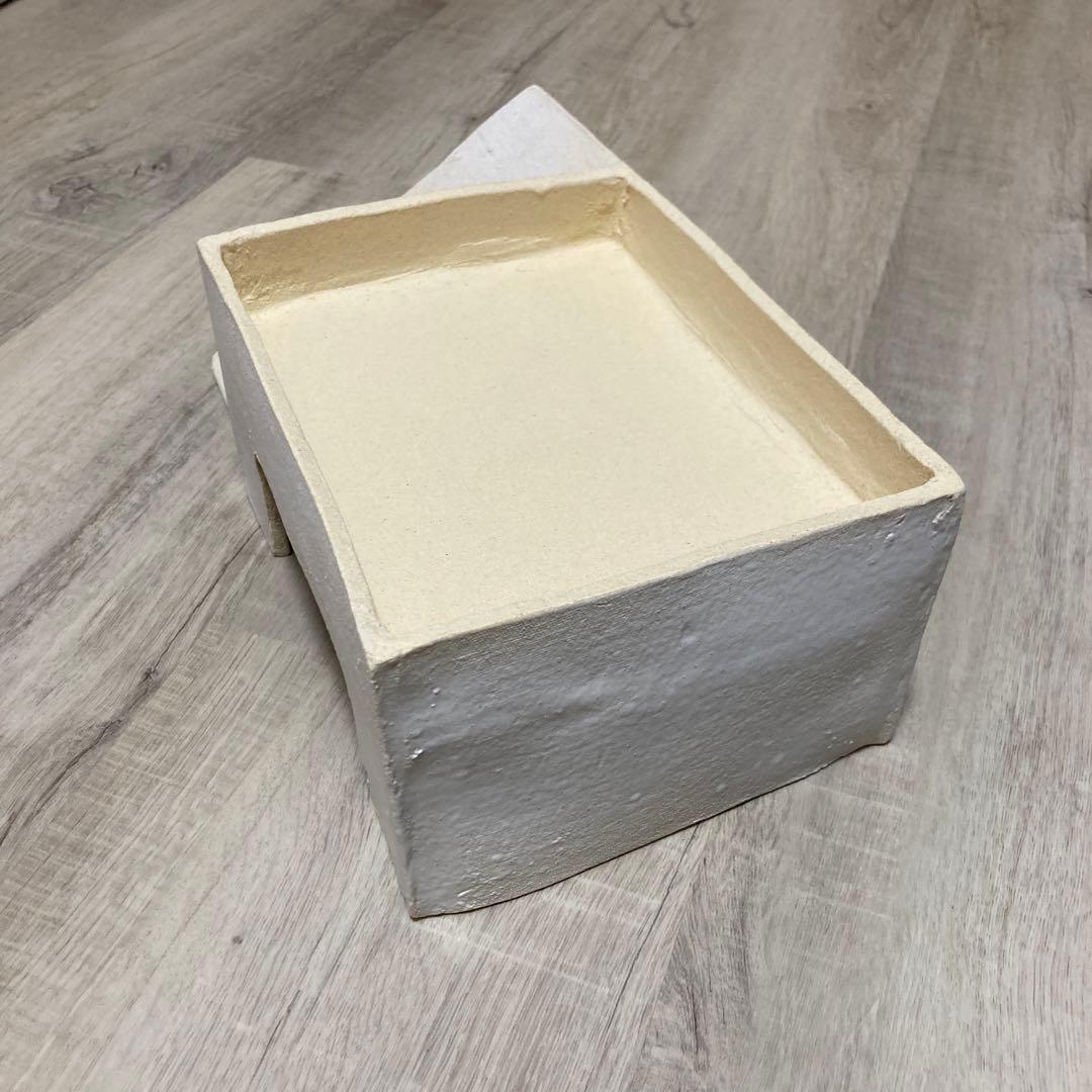 爬虫類シェルター　409 パステルホワイト