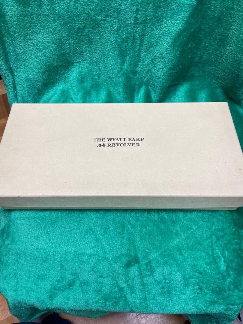 ウィアット・アープ .44 リボルバー
