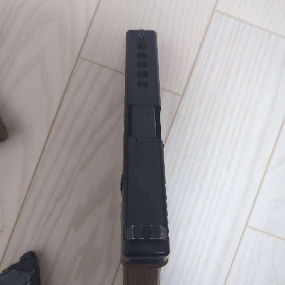 東京マルイ　G17カスタム フラットダークアース　おまけ付き