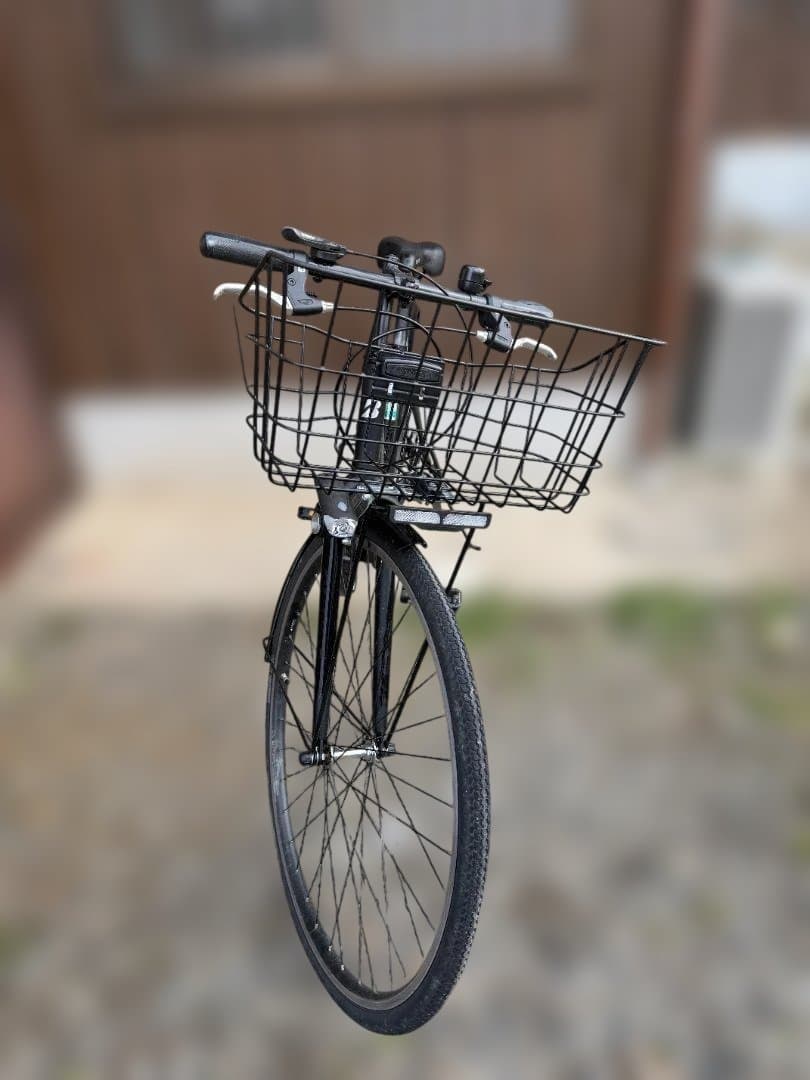 2/11値下げ実施　ブリヂストン クロスバイク 黒 前バスケット付き