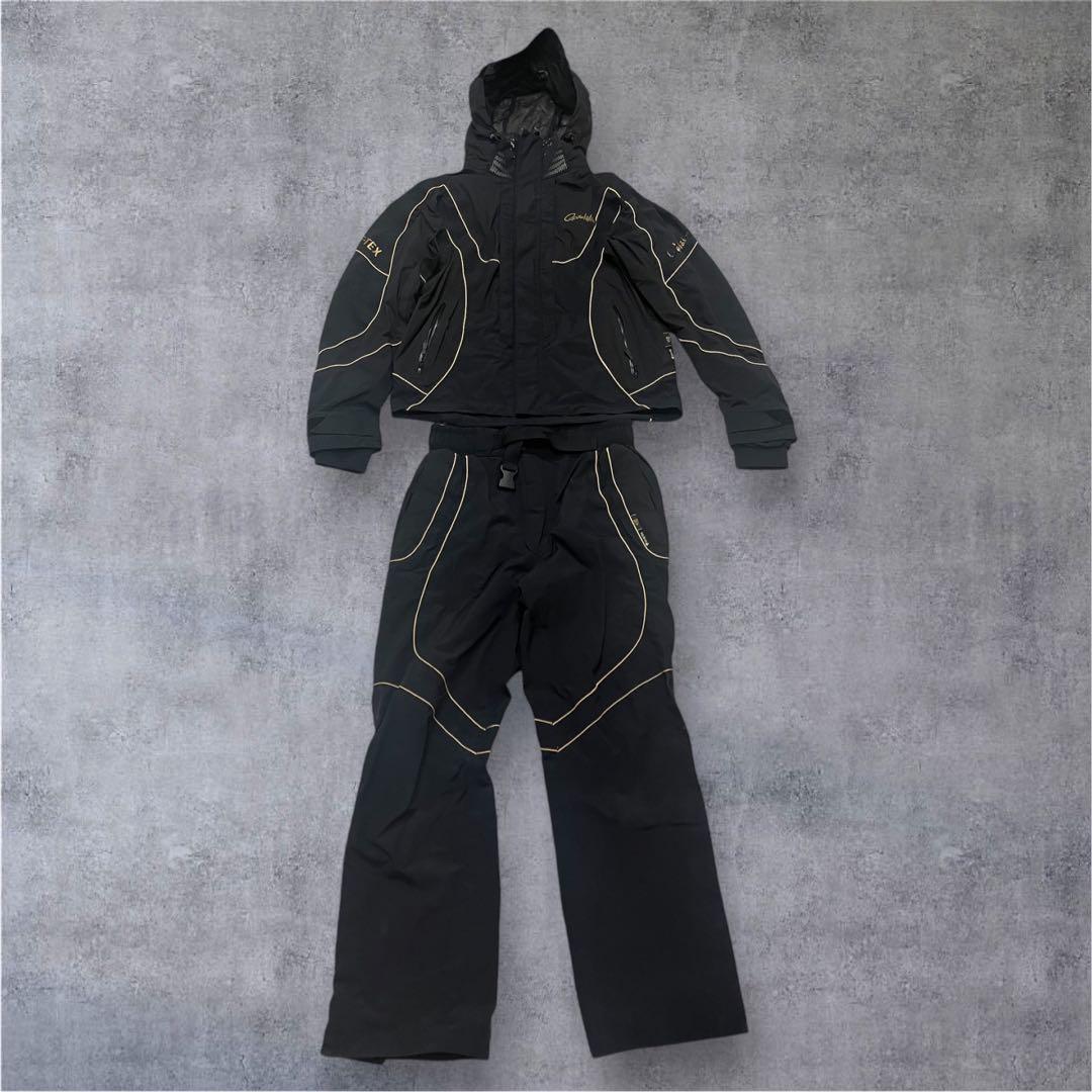 がまかつ　ゴアテックス　レインスーツ　Mサイズ Gamakatsu