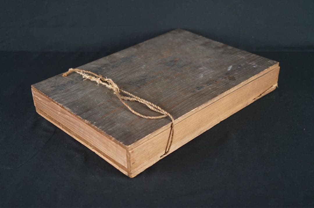 江戸後期 時代 総梨地 朱金 蓮蒔絵 硯蓋 共箱 木製漆器 書道具 古美術