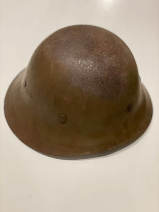 鉄のヘルメット