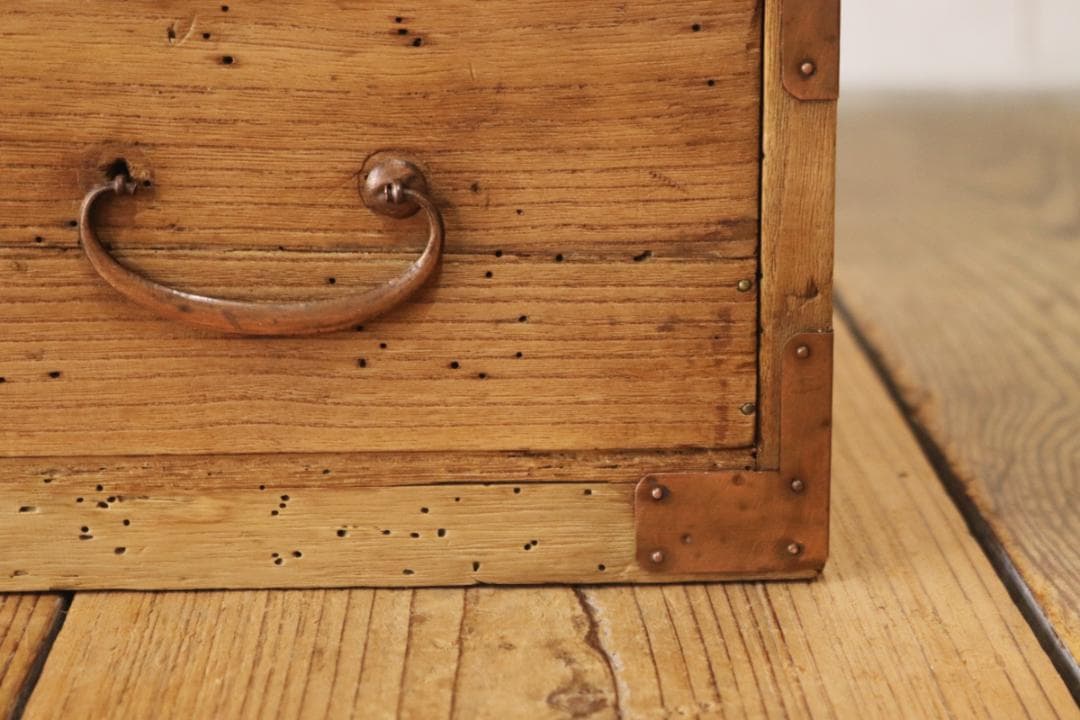 レトロ 時代箪笥 小振り 桐たんす タンス 収納 引き出し 抽斗 6杯 古家具