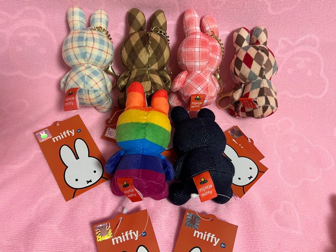 【韓国限定】ミッフィー　人気　バラエティ　キーホルダー　10個セット　在庫ラスト
