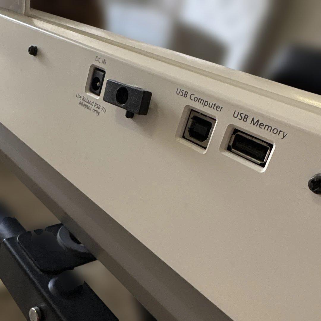 美品　ROLAND　FP-30X WH　21年製　電子ピアノ　台　チェア　セット