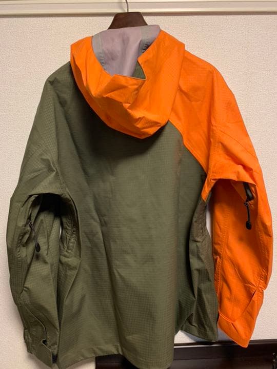 np athletics スノーウェア　Lサイズ