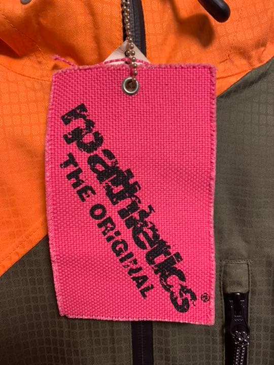 np athletics スノーウェア　Lサイズ