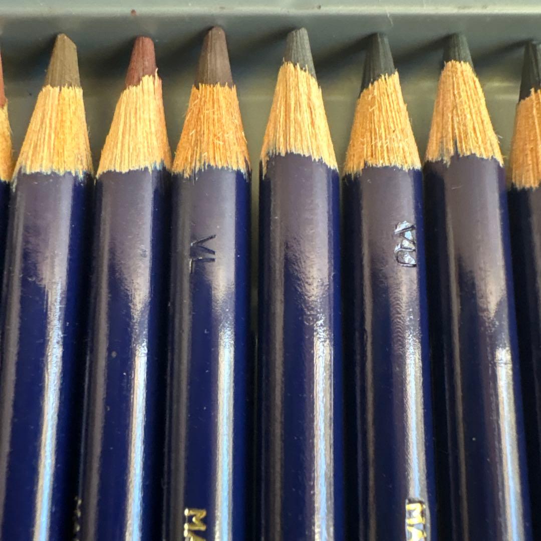 ダーウェント　インクテンスペンシル　水彩色鉛筆　72色