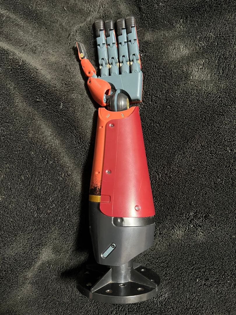 メタルギアソリッドV バイオニックアーム　1/2スケール