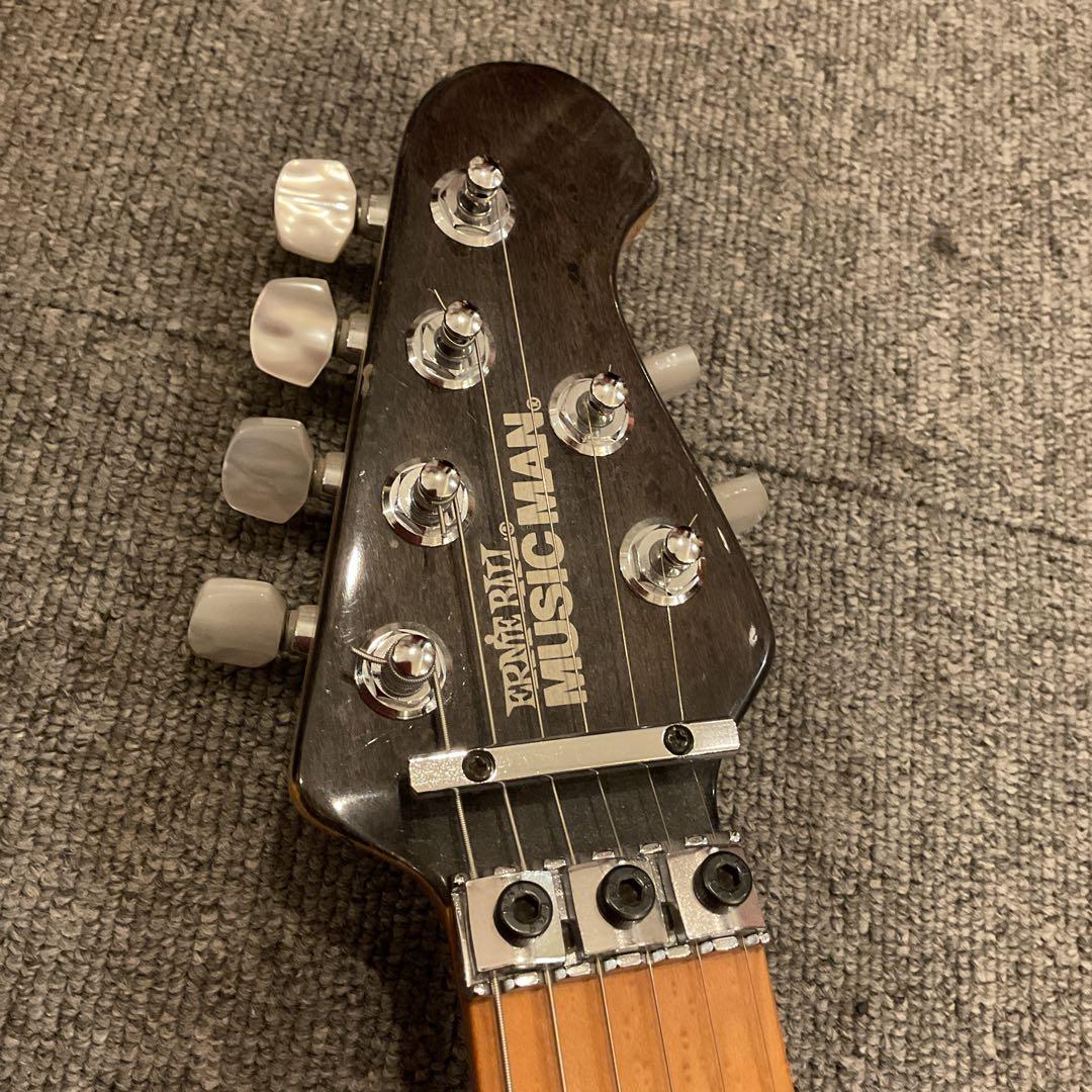 MUSIC MAN エレキギター