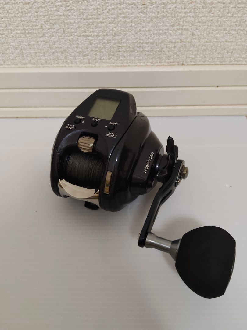 DAIWA　ダイワ　23レオブリッツ　300Ｊ　電動リール　人気モデル　中古