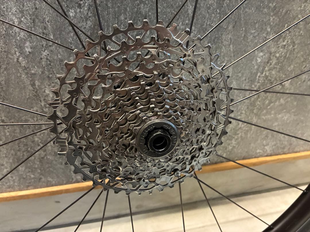 完成車外し DT SWISS G540 タイヤ スプロケ付き