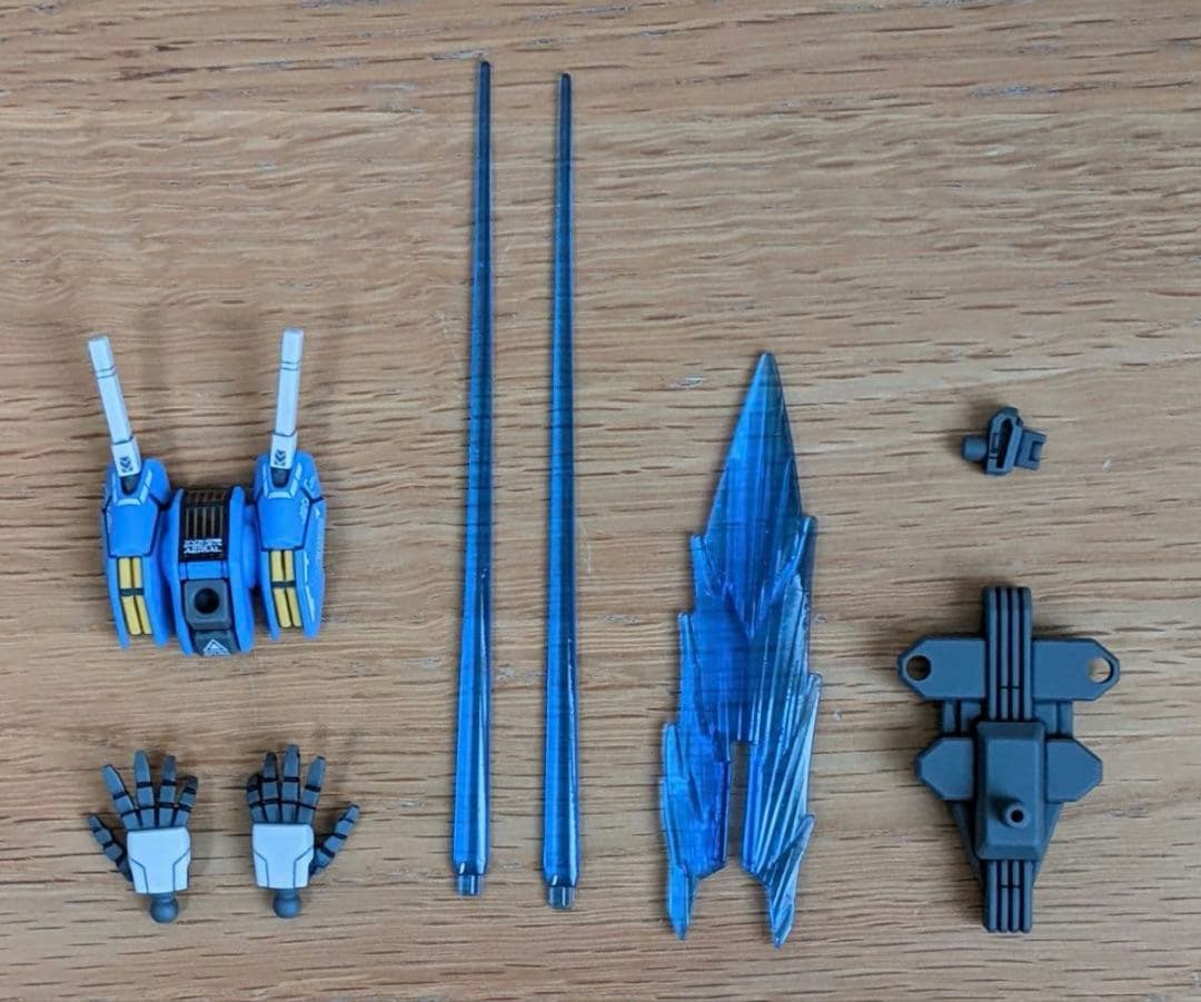 ガンプラ　完成品　1/144　HG　ガンダムエアリアル(フライトユニット装備付)