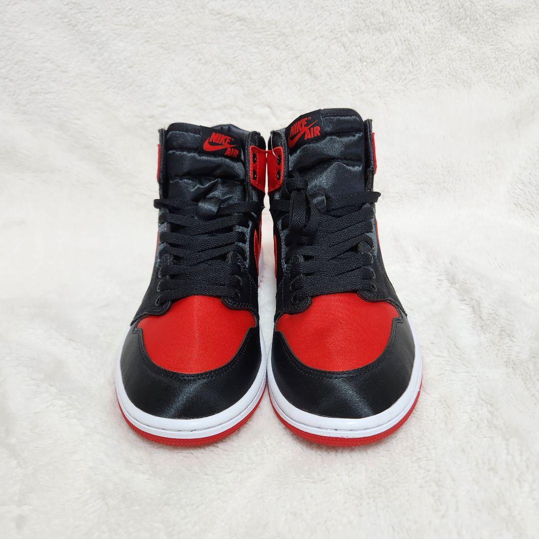 NIKE エアジョーダン 1 レトロ ハイ OG SATIN BRED