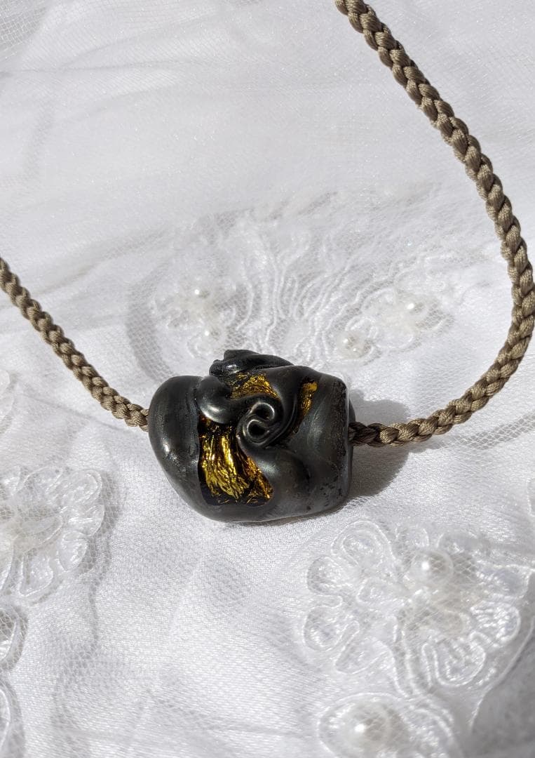 吉田正子トンボ玉（拾玖）　「江戸組み紐」ネックレス　ガラス玉に込めた日本画