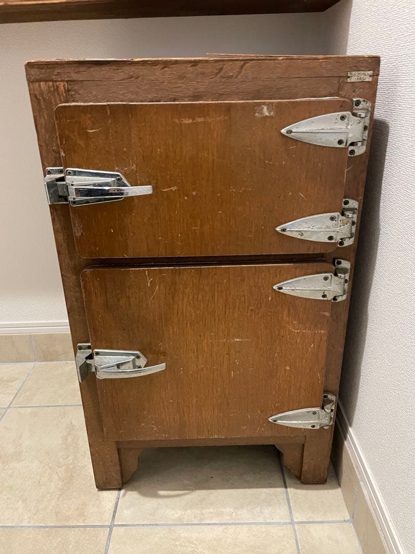 木製冷蔵庫 2ドア 金属内装　昭和レトロ アンティーク 氷冷蔵庫　日本冷機