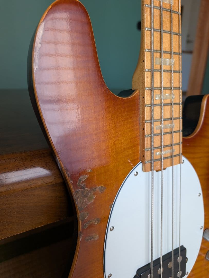 ベース ARIA PRO2 STB GT-4