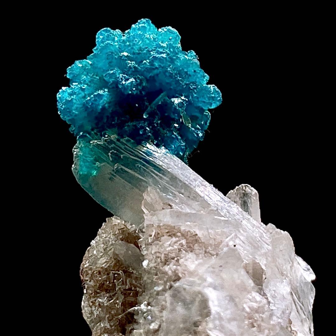 j*7様 カバンサイト　スティルバイト　原石　鉱物標本　天然石　81