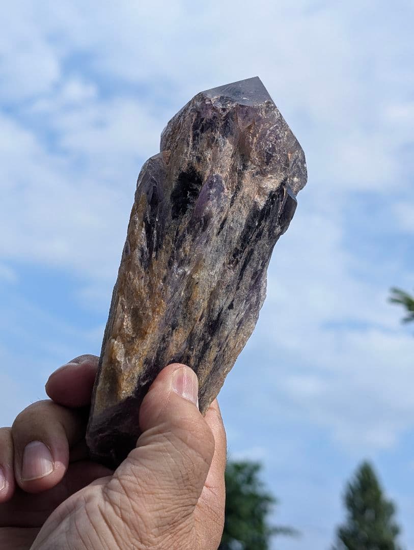 812gアメジスト【邪気払い神器】アテナ紫骨　骨幹水晶　原石NO.3