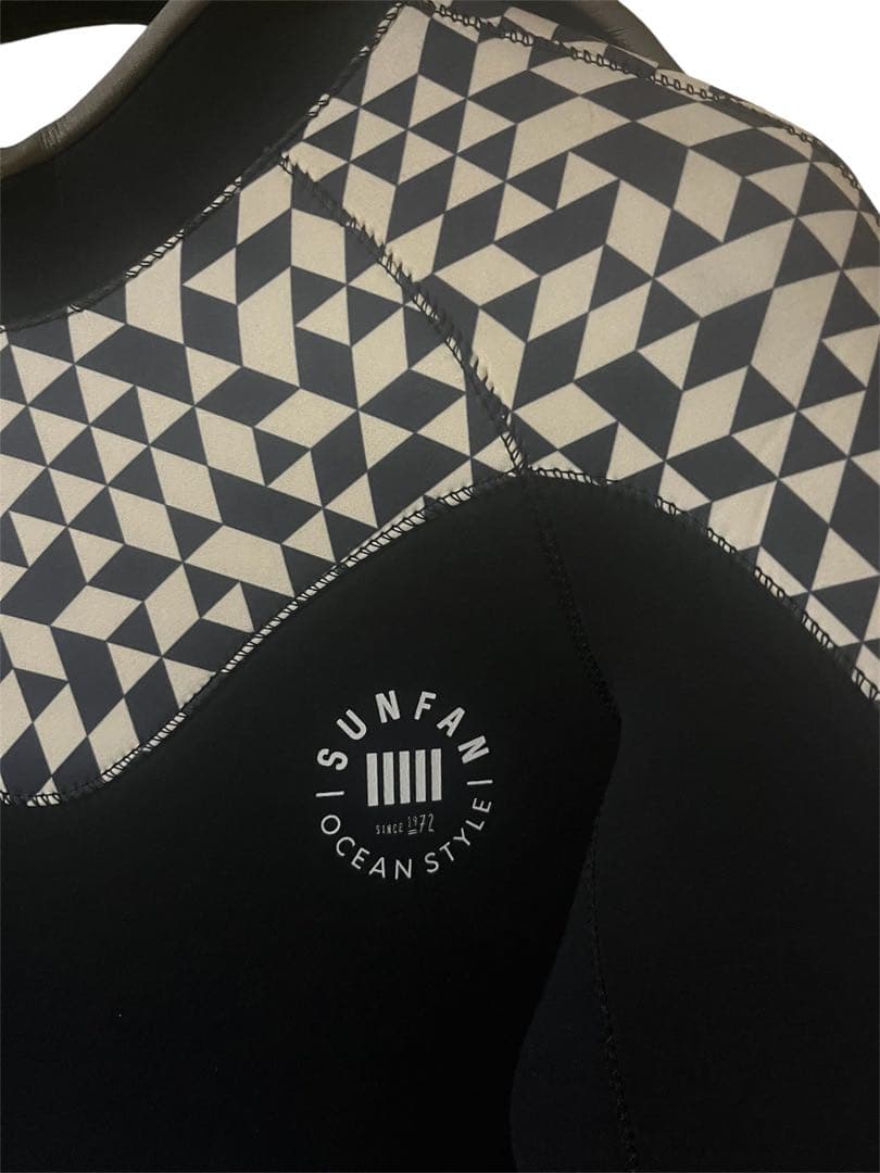 未使用 ウェットスーツ フルスーツ3mm XL サーフィン ジェットスキー