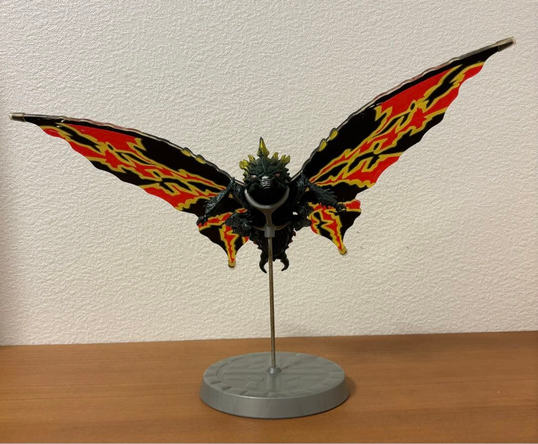 バンダイ　1992年　バトラ成虫　ソフビ　フィギュア　スタンド付き