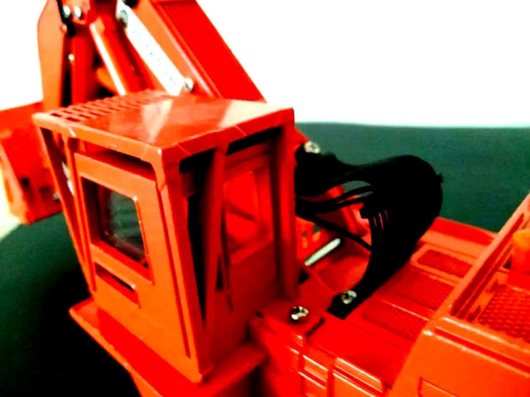 【美品・絶版】油圧ショベルカー HITACHI UH801