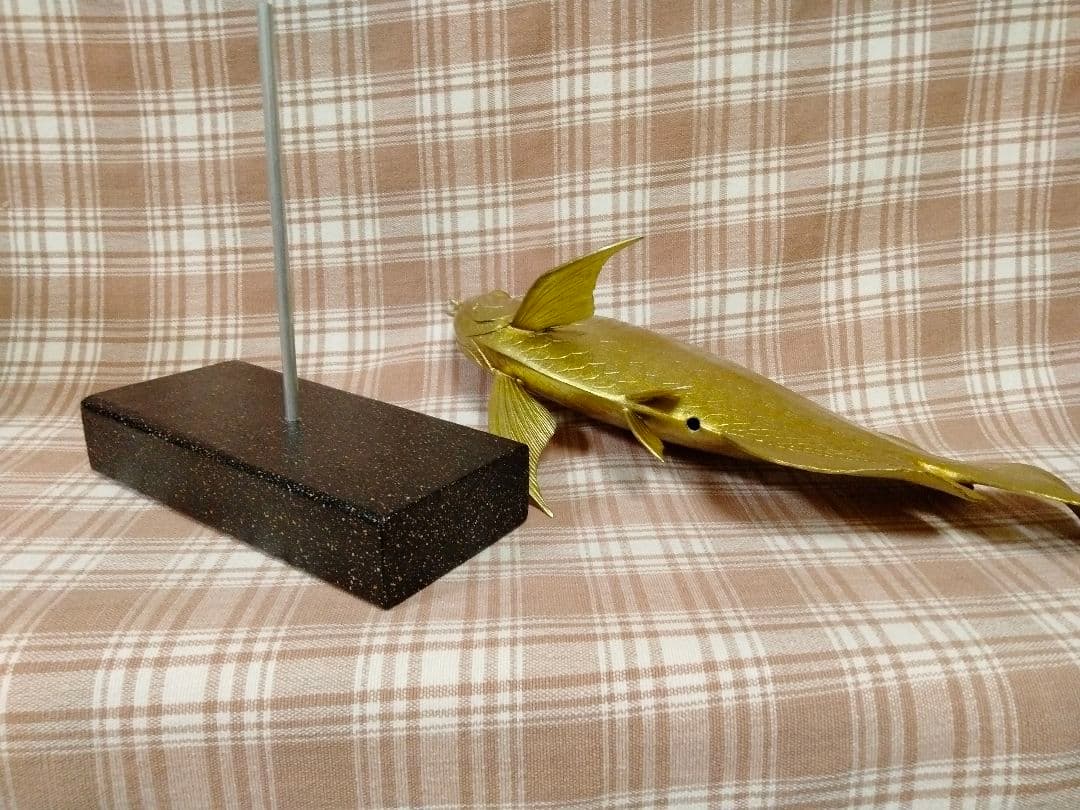 新作1 36cmアロワナ　魚模型　フィギュア　レプリカ　魚オブジェ　金色　縁起物