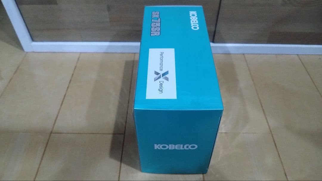 KOBELCO　SK75SR 1/50　模型　重機　ミニチュア