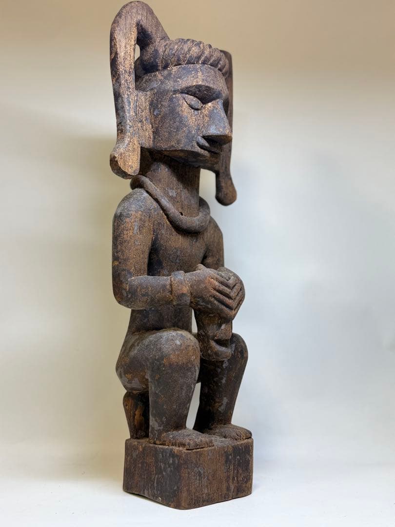 T 「アフリカン美術」ゴンゴ民主共和国 ルバ族 神聖な木彫像