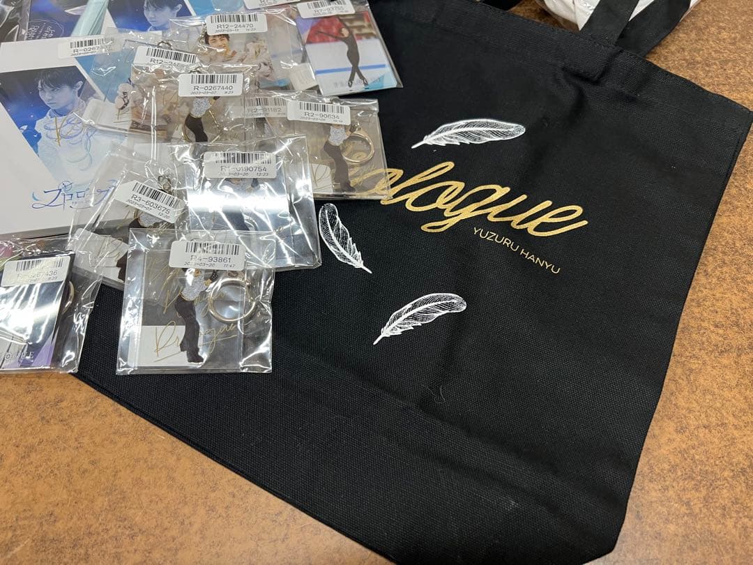 ラ*ー様 Ｍ6【保管品】 羽生結弦 グッズまとめ アクリルスタンド キーホルダー