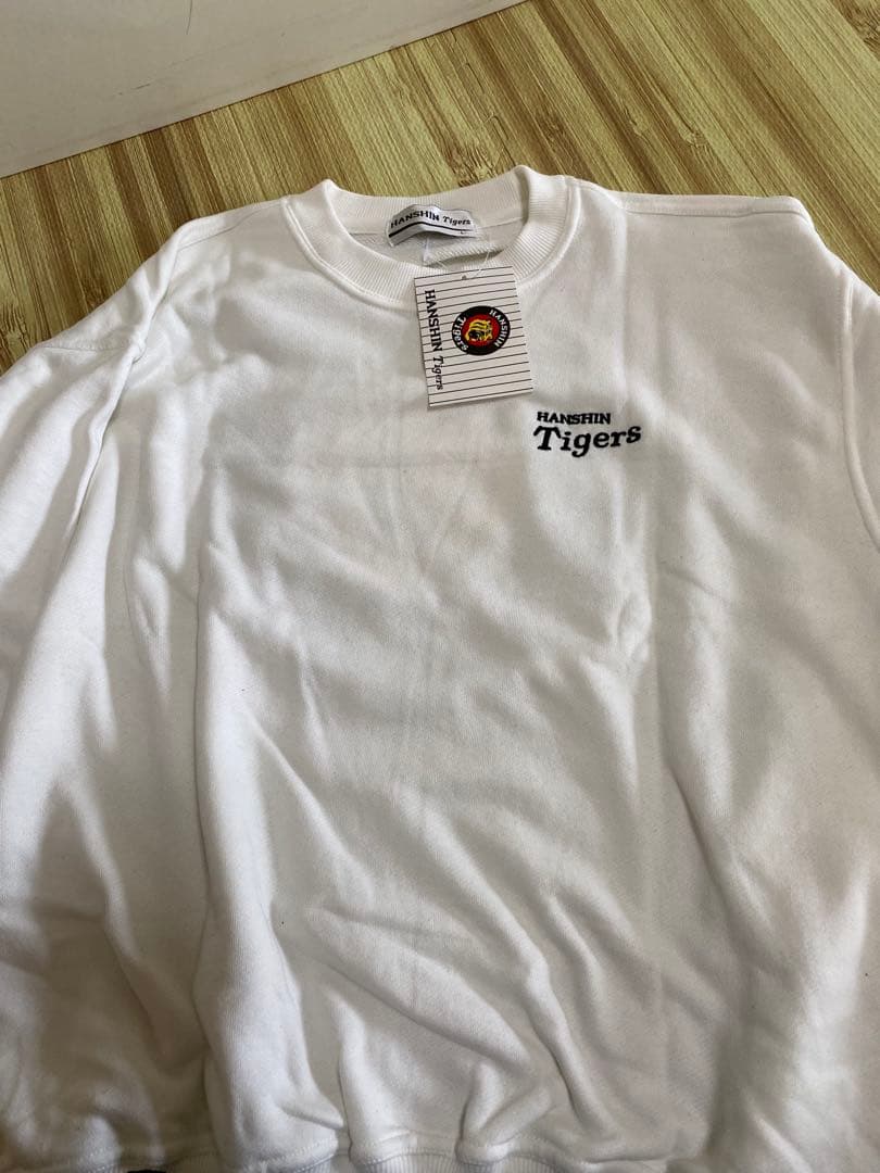 お値下げ✨️レア‪☆新品未使用‪☆阪神タイガース 2003年記念タオルとトレーナー